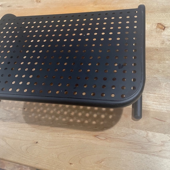 Desktop Computer monitor shelf. - Picture 3 of 3